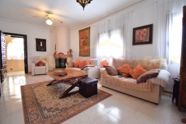 A Vendre - Detached House / Villa - Orihuela Costa - Villamartin