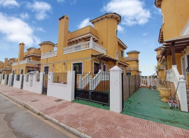 Townhouse / Semi-detached - A Vendre - Ciudad Quesada - Lo Marabu