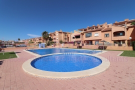 Resale - Apartment - Torrevieja - Aguas Nuevas