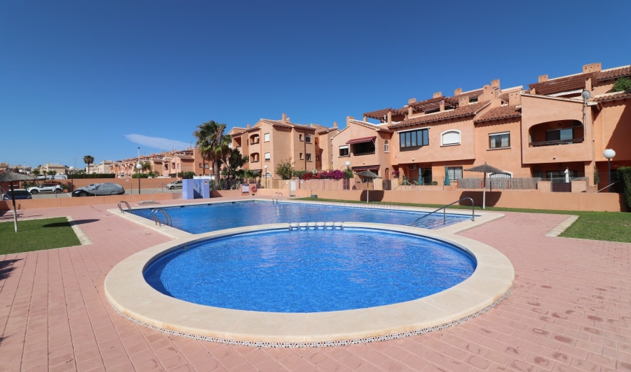 Resale - Apartment - Torrevieja - Aguas Nuevas