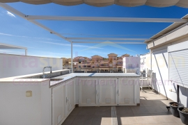 Doorverkoop - Townhouse / Semi-detached - Orihuela Costa - Villamartin