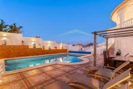 Resale - Detached House / Villa - Ciudad Quesada