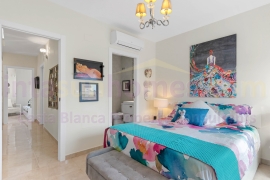 Resale - Apartment - Orihuela Costa - Los Dolses