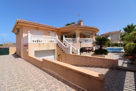 Doorverkoop - Detached House / Villa - Benimar - Rojales Hills