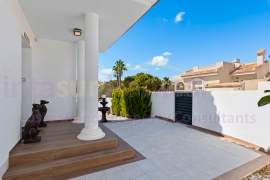 A Vendre - Detached House / Villa - Ciudad Quesada