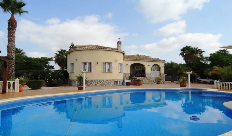 Resale - Detached House / Villa - Catral