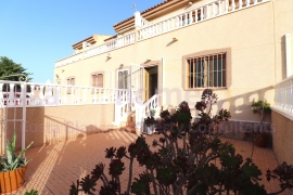 Resale - Townhouse / Semi-detached - Ciudad Quesada - La  Marquesa Golf