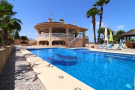 Doorverkoop - Detached House / Villa - Benimar - Rojales Hills