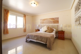 Resale - Detached House / Villa - La Marina - La Escuera