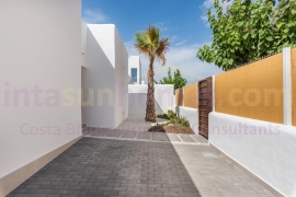 New build - Detached House / Villa - Dolores - polideportivo