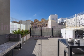 Resale - Townhouse / Semi-detached - Orihuela Costa - Villamartin