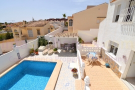 Doorverkoop - Detached House / Villa - Orihuela Costa - Villamartin