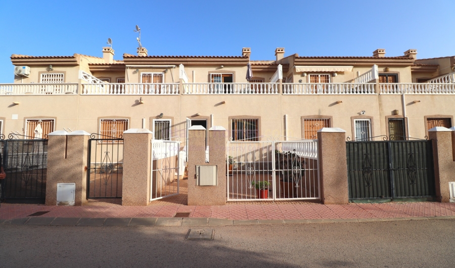 Resale - Townhouse / Semi-detached - Ciudad Quesada - La  Marquesa Golf