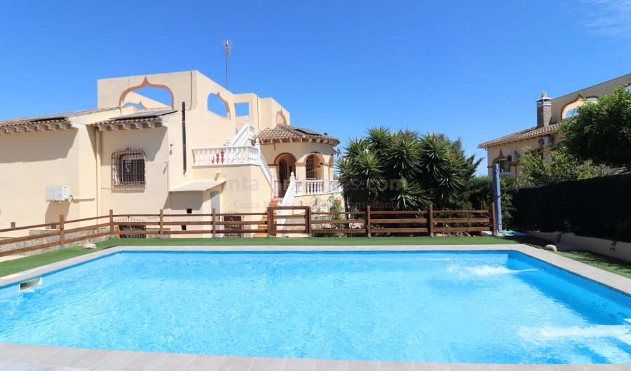 Doorverkoop - Detached House / Villa - Algorfa - Lomas de La Juliana