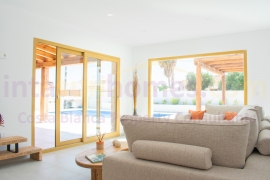 Resale - Detached House / Villa - Torrevieja - Torreta florida