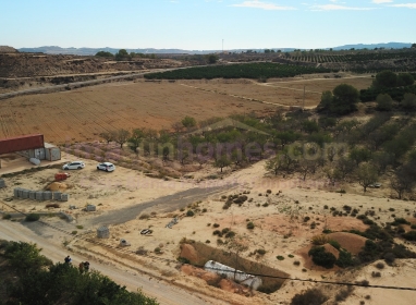 Plot - Reventa - Torremendo - Torremendo - Country