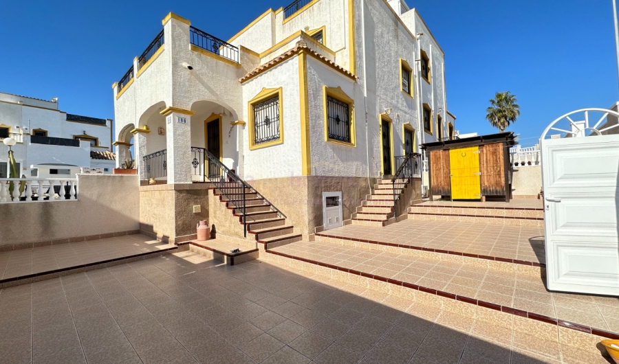 Doorverkoop - Rijtjes huis - Orihuela - Entre Naranjos - Vistabella