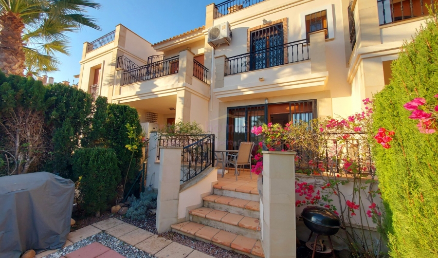 Doorverkoop - Townhouse / Semi-detached - Algorfa - La Finca Golf Resort