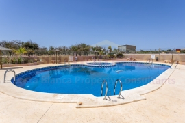 Resale - Townhouse / Semi-detached - Guardamar del Segura - Urb el raso