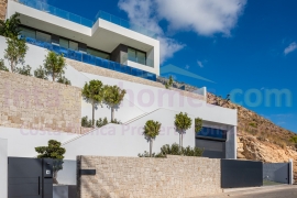 Doorverkoop - Detached House / Villa - Finestrat - Finestrat Urbanizaciones