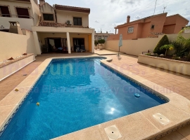 Detached House / Villa - Doorverkoop - Torrevieja - Torrevieja