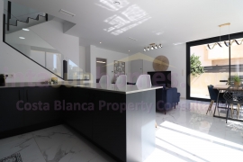 Reventa - Detached House / Villa - Los Montesinos - La Herrada