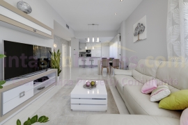 Doorverkoop - Detached House / Villa - Orihuela Costa - Villamartin