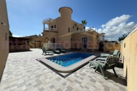 Resale - Detached House / Villa - Benijófar - Atalaya Park