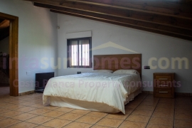 Reventa - Detached House / Villa - Dolores