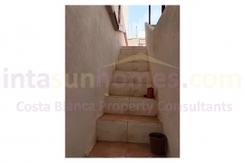 Resale - Apartment - Elche