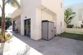 Resale - Detached House / Villa - Los Montesinos - La Herrada