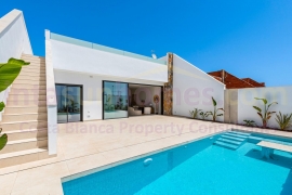 Nieuwbouw - Townhouse / Semi-detached - Los Alcazares - Serena Golf