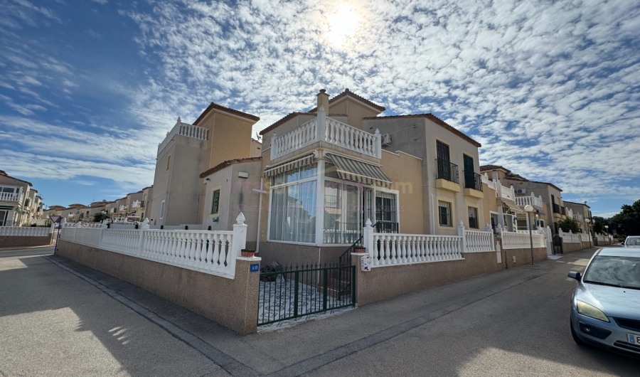 Reventa - Townhouse / Semi-detached - Algorfa - Montebello