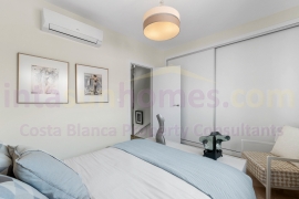 Resale - Apartment - Orihuela Costa - Los Dolses