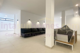 Reventa - Detached House / Villa - Torrevieja