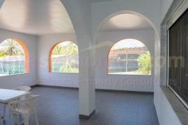 Doorverkoop - Detached House / Villa - Orihuela Costa - Mil Palmeras