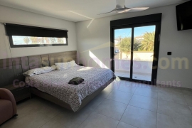 A Vendre - Detached House / Villa - Torrevieja - El Chaparral