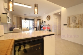 Resale - Apartment - Guardamar del Segura - El Raso