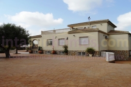 Resale - Detached House / Villa - Catral