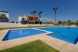 Reventa - Townhouse / Semi-detached - Algorfa - La Finca Golf Resort