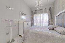 Reventa - Detached House / Villa - Orihuela Costa - Villamartin