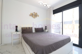 A Vendre - Detached House / Villa - Los Montesinos - La Herrada