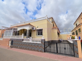 Townhouse / Semi-detached - Doorverkoop - Orihuela Costa - Playa Flamenca