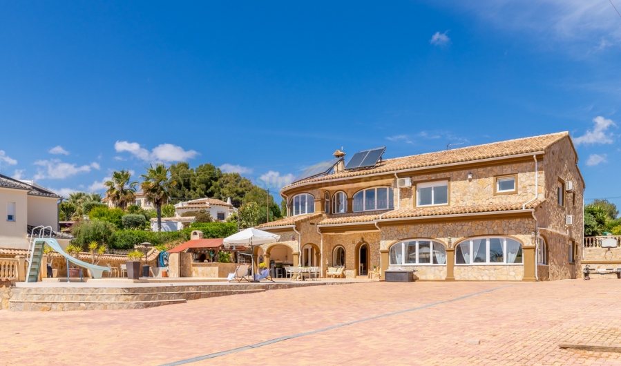 Resale - Detached House / Villa - Moraira - Sol Park