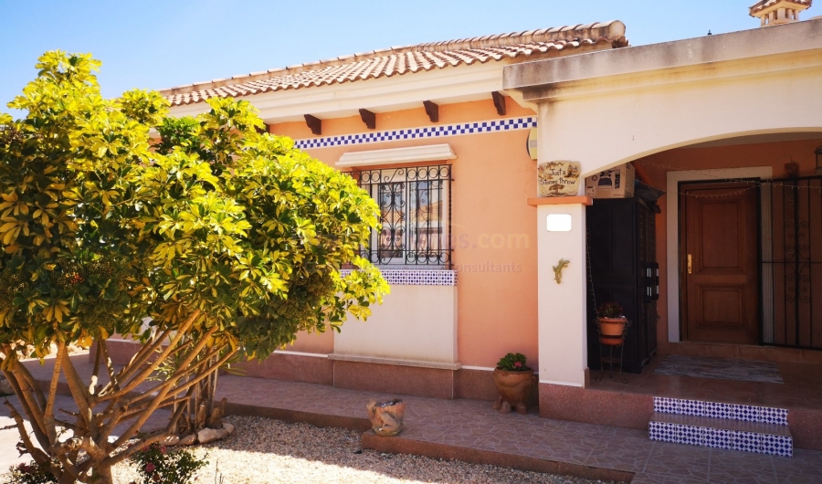 Doorverkoop - Detached House / Villa - Los Montesinos - Los Montesinos - Urb. La Herrada