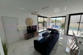 Resale - Detached House / Villa - Los Montesinos - La Herrada