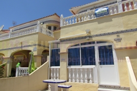 Doorverkoop - Rijtjes huis - Cabo Roig