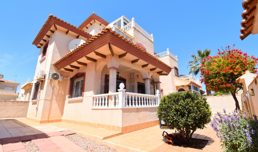 Doorverkoop - Villa - Orihuela Costa - Playa Flamenca