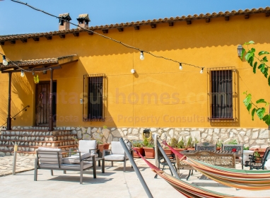 Detached House / Villa - Resale - Dolores - Dolores