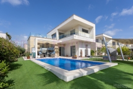 Reventa - Detached House / Villa - Orihuela - Vistabella Golf